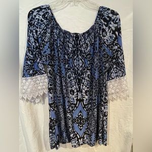 NWOT Shades of Blue Boho Tunic With Embroidered Sleeves